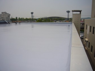 遮熱塗料ミラクール施工実績2008　岡山県　放送局コンクリート屋根（ウレタン塗布防水）U600アクアグレー施工