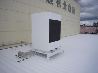遮熱塗料ミラクール施工実績2008　岡山県　マルエス冷蔵（株）エアコン室外機　S100クールホワイト施工