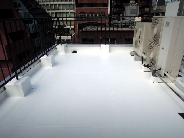 施工実績2012 東京都 キハラ(株)様本社屋上屋根U600施工 遮熱塗料ミラクール施工実績2012 東京都 キハラ(株)様本社屋上屋根 U600クールホワイト