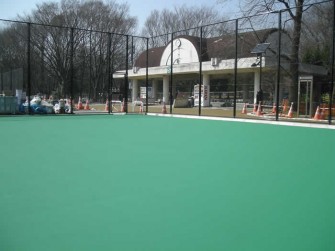 遮熱塗料ミラクール施工写真　道路　公園（東京都立光が丘公園）